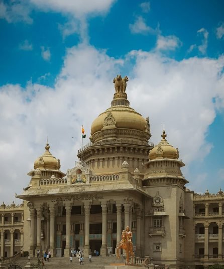 zablanca_clicks-Y7UIBtbVywA-unsplash (1)